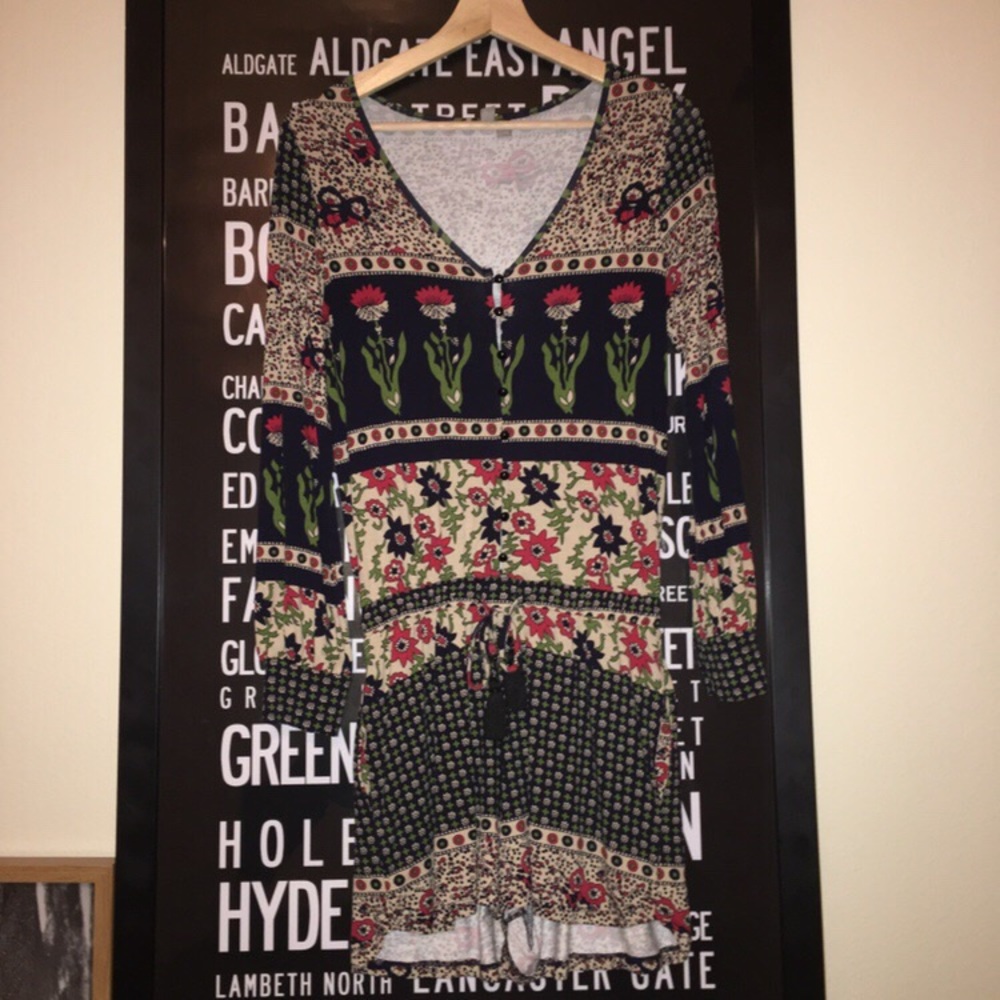 ASOS PLAYSUIT/ROMPER SIZE SMALL.